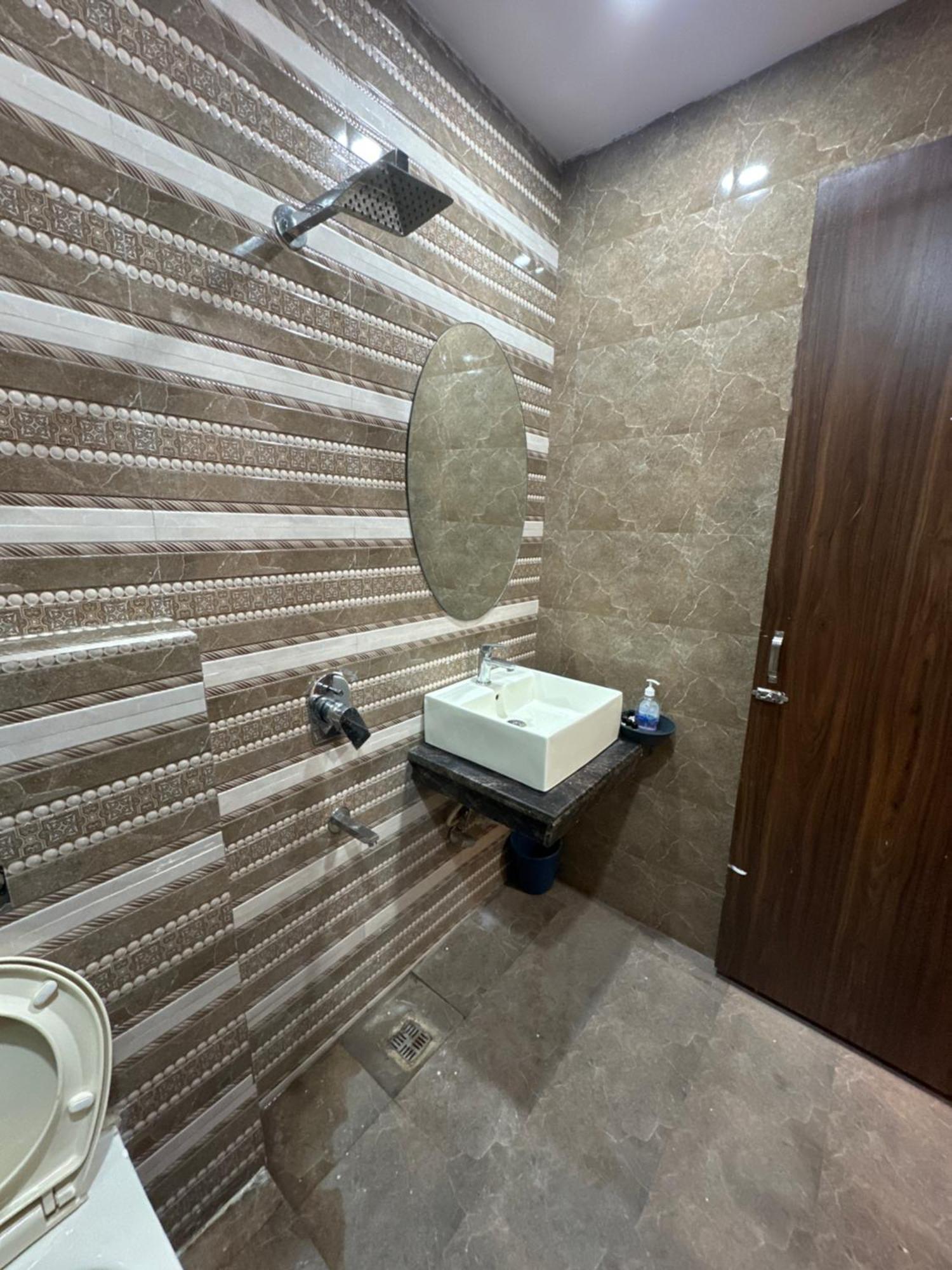 The Bubbles Bed and Breakfast Amritsar Exteriör bild